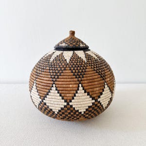 African Zulu Basket // Lidded Palm Basket // Woven in South Africa // A116
