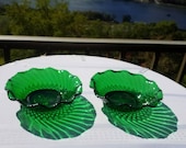 Anchor Hocking 6.5 in Forest Green Scalloped Bowls Set of 2