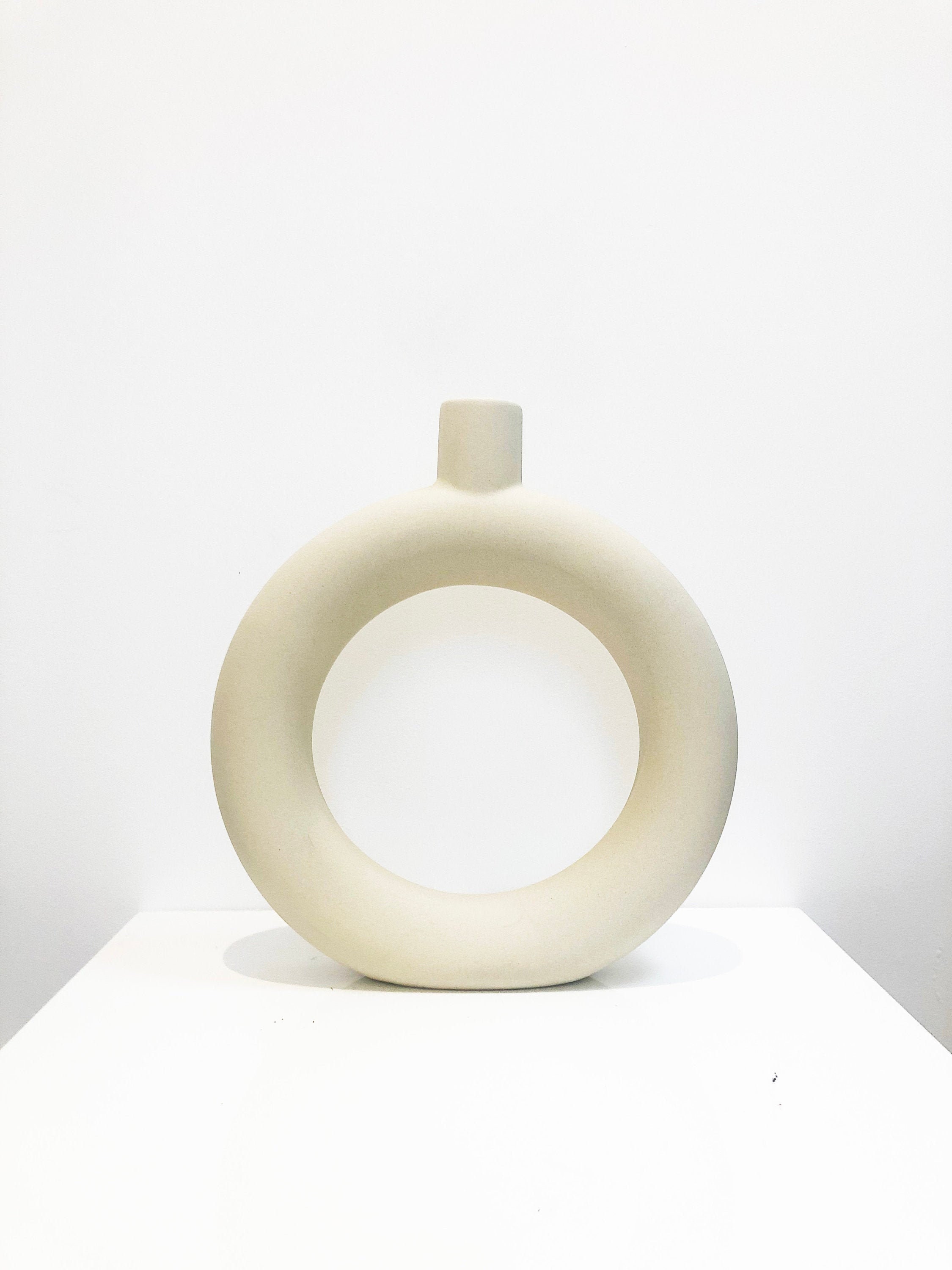 Donut blanc circulaire / vase beige/crème/ vase en Etsy