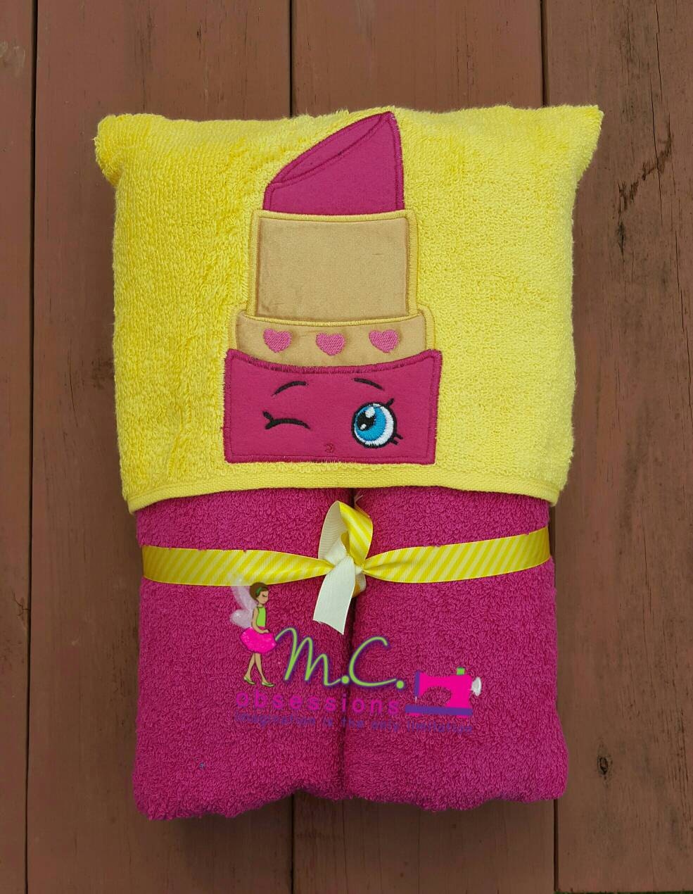 Lipstick Cutie Hooded Towels Beach towel Lippy Lip