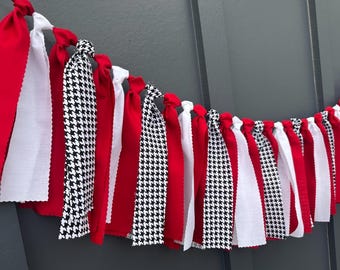 Alabama Garland, Crimson and Black Houndstooth Banner, School Spirit Bunting, Tailgate Party Decor, Tuscaloosa Art, College Graduation Gift