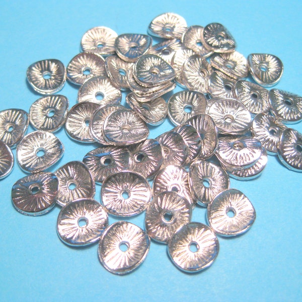 50pcs of Silver Tone Disc Wavy Spacer Beads 8mm(No. STG946)