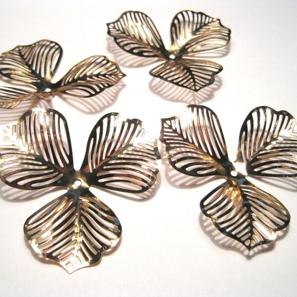 4pcs of Large KC Gold 3-Petal Filigree Flower Iron Bead Caps(No. BCPKC422)