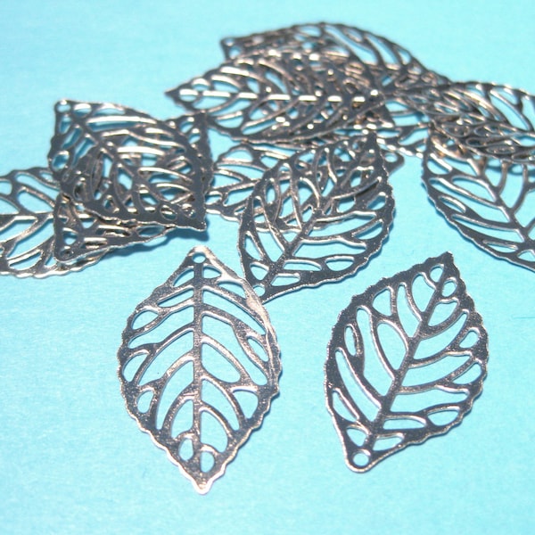 20pcs of Silver Tone Filigree Leaf Charms Pendants 23x13mm(No.CM061)