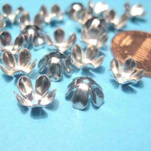 100pcs of Flower Bead Caps Silver Tone 8x4mm(No. BCP398)