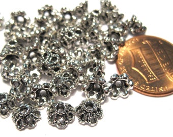 100pcs of Antique Silver Small Filigree Flower Bead Caps 6mmx3.5mm(No. BCP341)