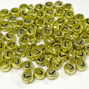 46pcs of Flat Round Alphabet Letter &quot;J&quot; Acrylic Spacer Beads Gold Tone Plated(No. GL1409)