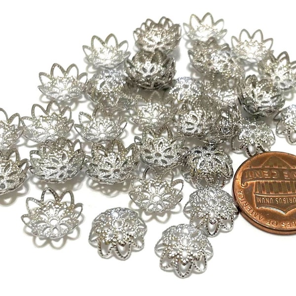 50 embouts fleuris en filigrane argenté 10 mm (n° BCP305)