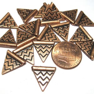 20pcs of Antique Copper Triangle Spacer Beads(No. CPSP672)