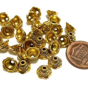30pcs of Antique Gold Plated Flower Bead Caps (No. GCP1100)