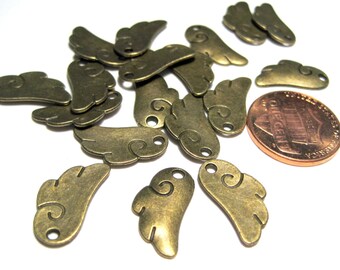 10pcs of Antique Bronze Small Wing Charms Pendants Double Sided(No. BZCM450)