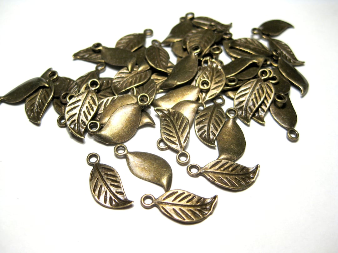 20pcs of Antique Bronze Leaf Charms Pendants Craft Suppliesno. BZCM441