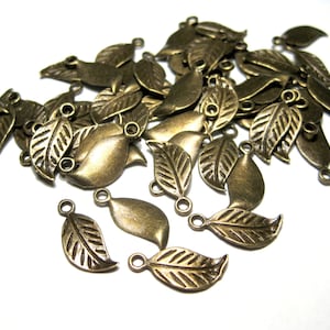20pcs of Antique Bronze Plated Leaf Charms Pendants Craft supplies(No. BZCM441)