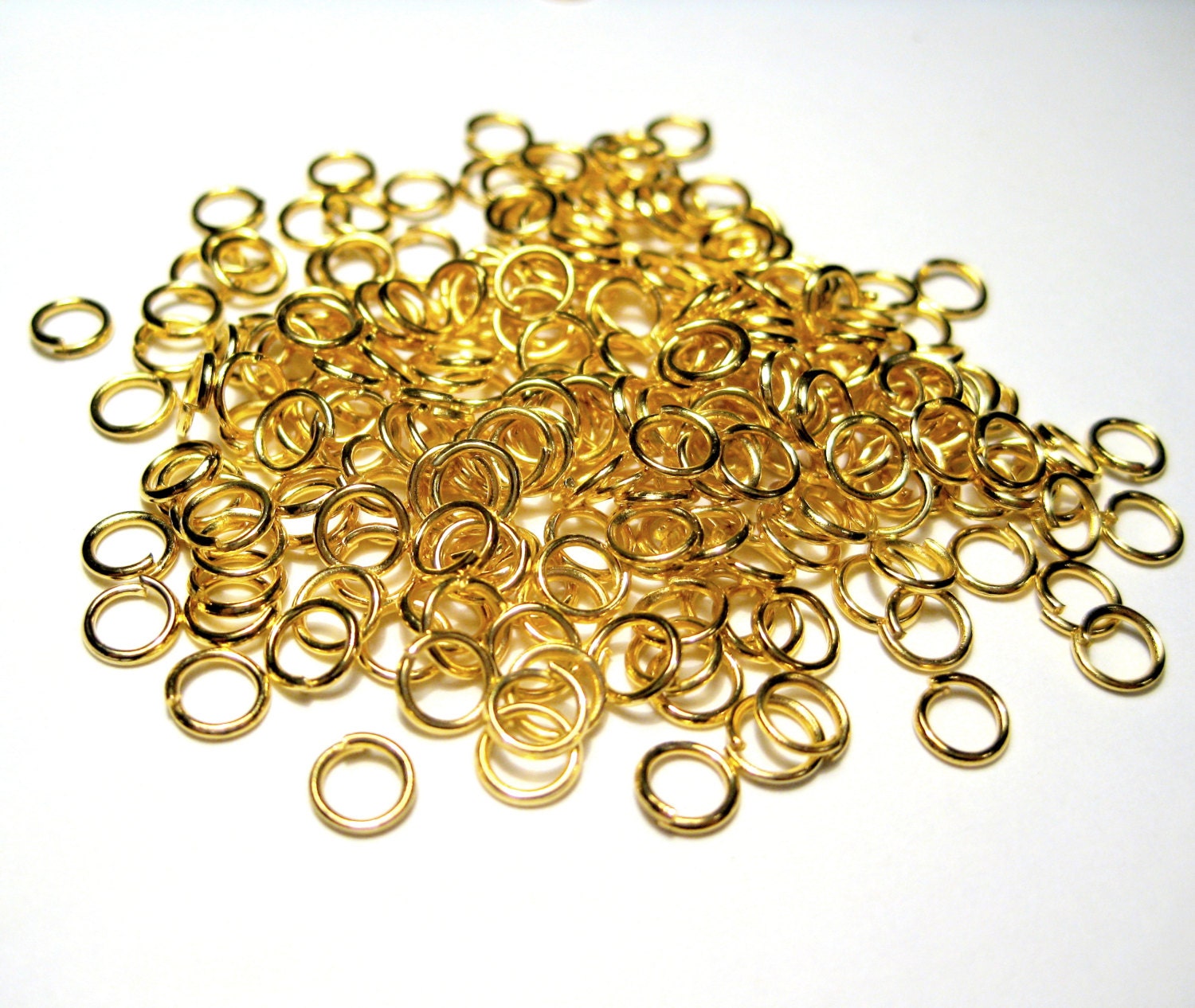 Bulk-1000pcs of Gold Tone Plated Open Jump Rings 5mm 21ga (no.2275