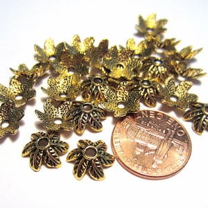 30pcs of Antique Gold Flower Bead Caps 10mm(No. GCP1108)