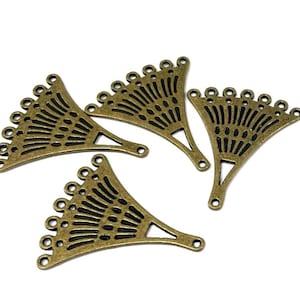4pcs of Antique Bronze Plated filigree Triangle Drops Earrings Component Chandelier Connector(No. BZCM448)