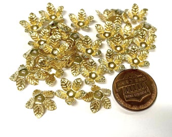 50pcs of Raw Brass Flower Bead Caps(No.BBC1531)