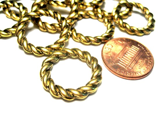 10pcs of Antique Gold Plated Twisted Links Ring 19mm Large