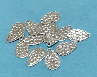 20pcs of Bright Silver Hammered Teardrop Charms Pendants Drops 16mm Double Sided(No. STG948)