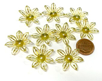 10pcs of Large Gold Tone Filigree Flower Bead Caps(No. GCP1065)