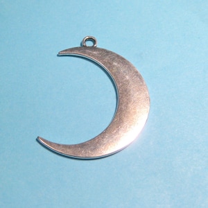 4pcs of Bright Antique Silver Plated Large Crescent Moon Charms Pendants 44x31mm Large Pendants(No.CM027)