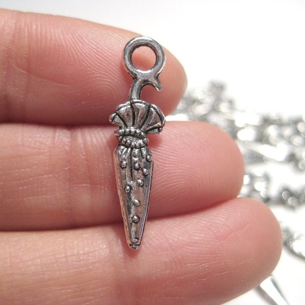 10pcs of Antique Silver Umbrella Charms Pendants Double Sided 3D 25mm(No.CM256)