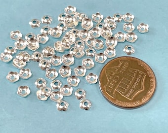 100pcs of Bright Silver Small Flower Bead Caps 4mm (No.BCP392A)