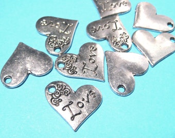 4pcs of Antique Silver Heart Charms Pendants(No.CM200)