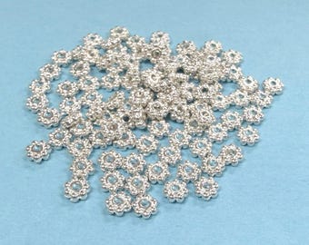100pcs of Bright Silver Plated Daisy Spacer Beads 4mm(No.1338)