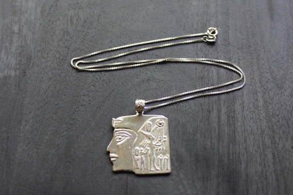 Queen Nefertiti (Large size) Egyptian Necklace St… - image 1