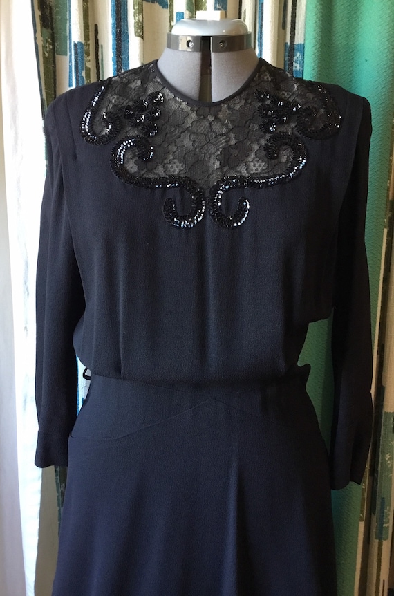 Vintage 1940s Noir rayon crepe dress. sequins lace