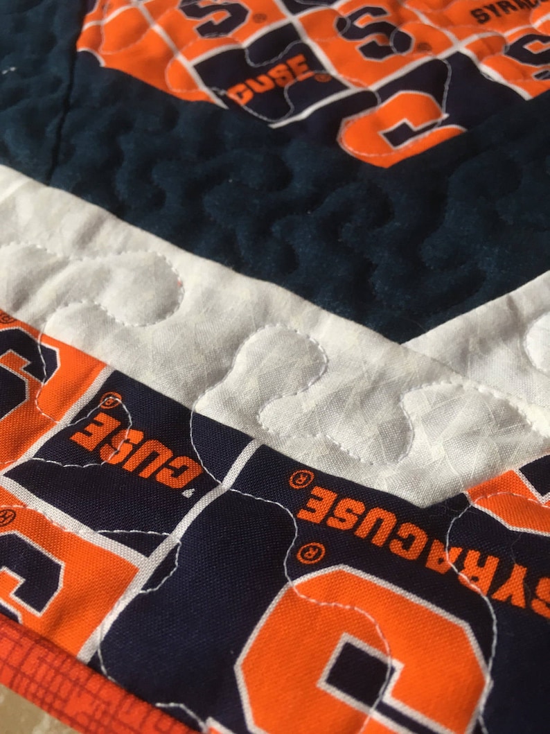 Syracuse table topper