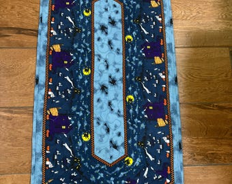 Halloween table runner