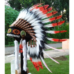 Décoration d&#39;intérieur bohème en plumes naturelles réglable Wild One Boho pour chambre d&#39;enfant, décoration de chambre pour fille, garçon, petites plumes de coq blanches et noires