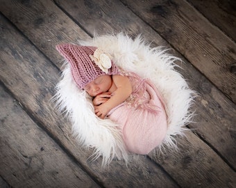 Newborn Hat, Baby Girl Newborn bonnet, Wool Pixie bonnet, Photo Prop