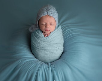 6 COLORS, Newborn Bonnet, Baby Girl Photo Prop Crochet Bonnet, Vintage Photography Hat