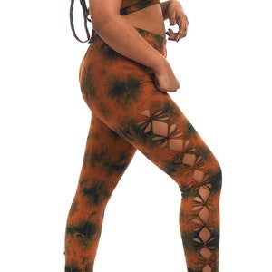 Tie Dye Leggings with Weave in Chestnut