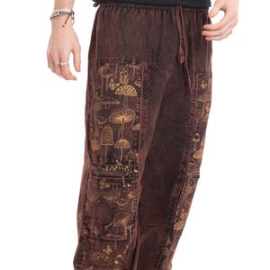 Calça jeans marrom lavada para homens, estilo cogumelo, calça hippie para festivais.