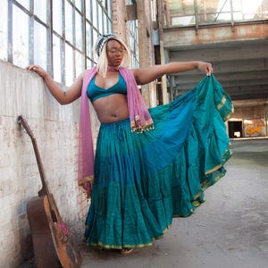 Upcycled Vintage Sari Skirt, boho hippie festival skirt, tribal fusion belly dance bellydance clothing, 25 yard circle, long full weighty
