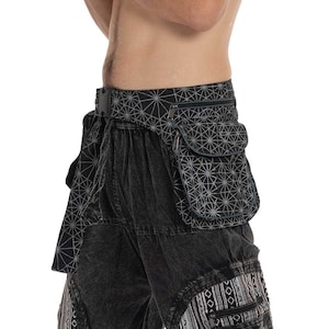 Geometric Print Double Festival Pocket Belt