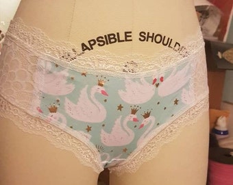 Lesbian Panty Poop