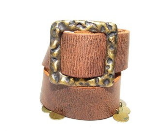 Vintage Brown Belt with dangling circle detail M/L