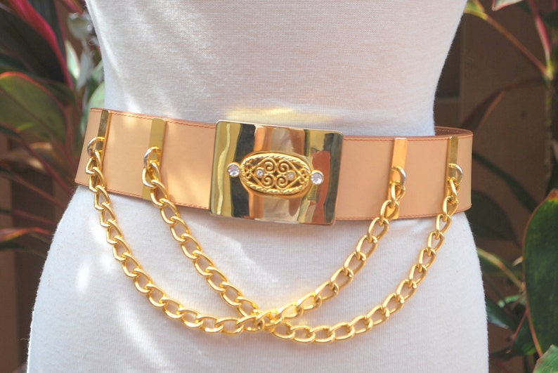 tan chain mule