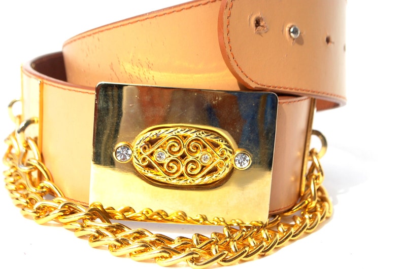 tan chain mule