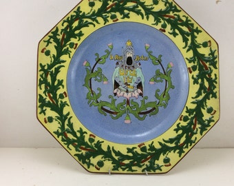 Old French Pierrefonds Fine Earthenware Glazed plate "Le Roy Artus"
