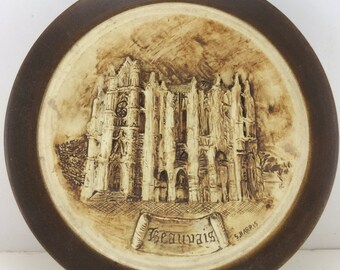 French Pierrefonds Plate bas-relief ; Cathedral of Beauvais