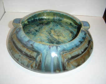 Ordenado de cerámica cristalina de Pierrefonds francés Circa 1910 - 1920 del nouveau del arte