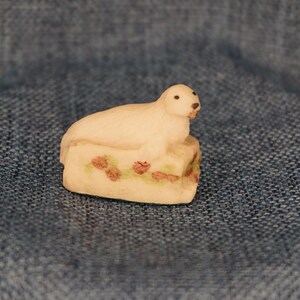 Miniature Harp Seal Pup Figurine. Tiny Vintage Hand Painted Seal Resting on Roses Micro Marine Mammal. Terrarium, Diorama Accessory Gift