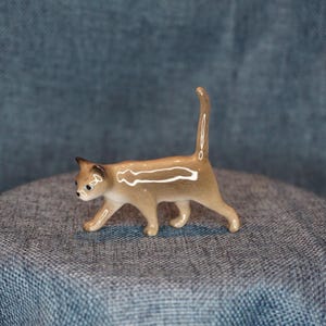 Hagen Renaker Cat - Etsy