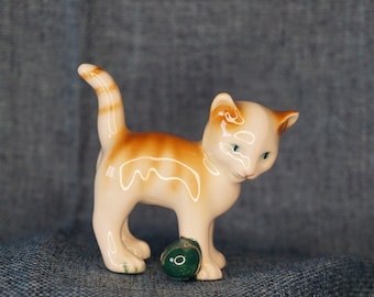 Josef Originals Siamese Cat Figurine: Vintage Ceramic Collectible